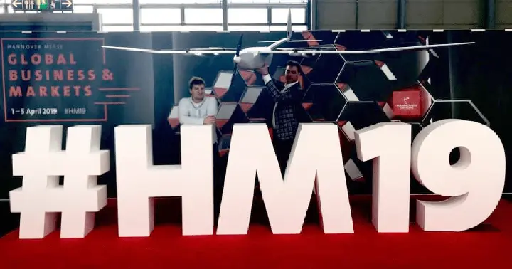 ekoSKY-na-targach-hannover-messe-2019