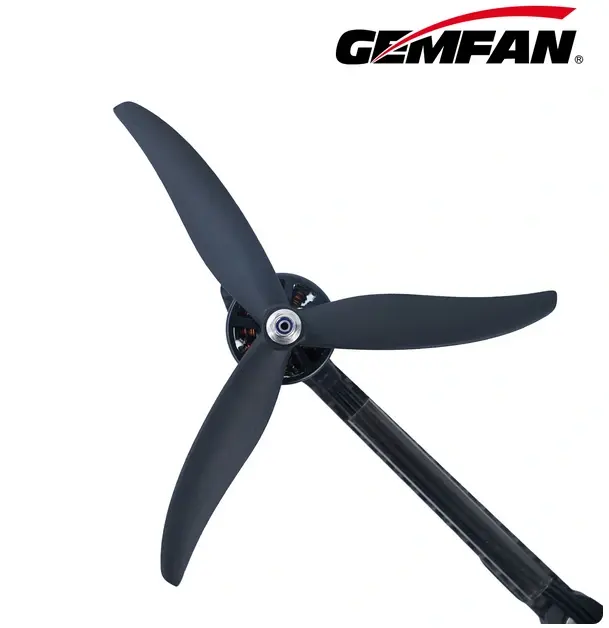 Śmigła-3-łopatowe-Gemfan-7037-Cinelifter-Carbon-Nylon-2L+2R-Czarne