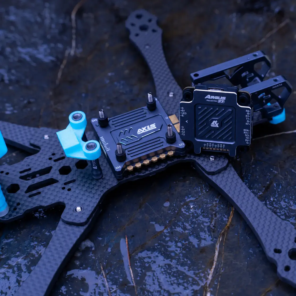 axisflying-argus-pro-f7-fc-65a-6s-am32-4in1-esc-with-aluminium-box-stack