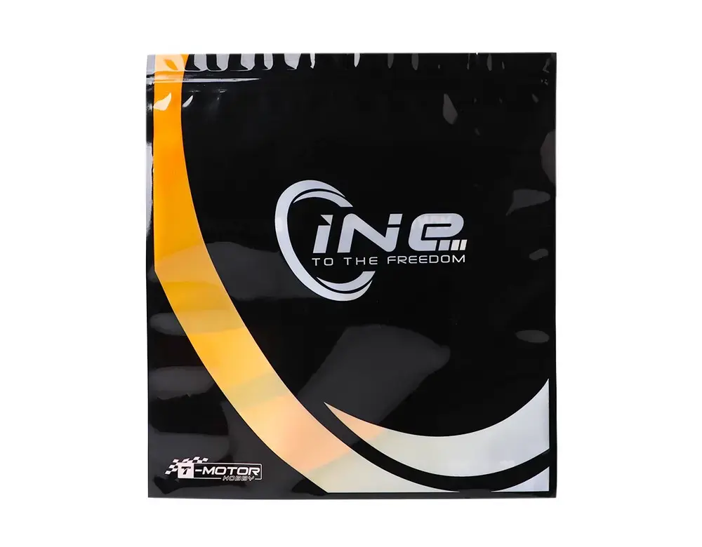 Smigla-3-lopatowe-T-Motor-C10.5x5-Cinematic-Carbon-Fiber-Nylon-1CW+1CCW