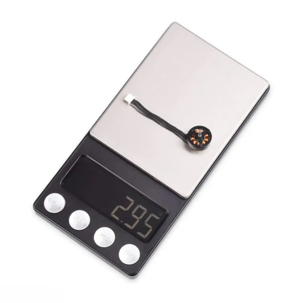 Silniki-bezszczotkowe-BetaFPV-1102-przewód-37-mm-18000KV-4-szt.